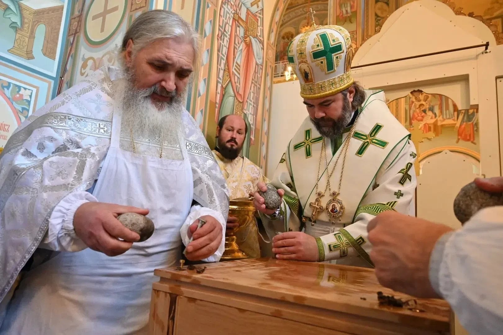 Освящение придела в Кафедральном соборе Альметьевска